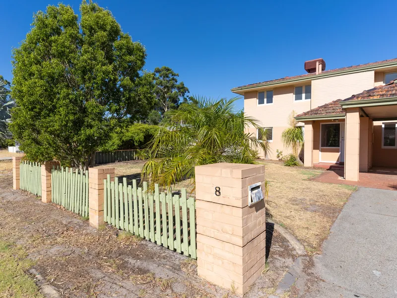 Stylishly Renovated Townhouse