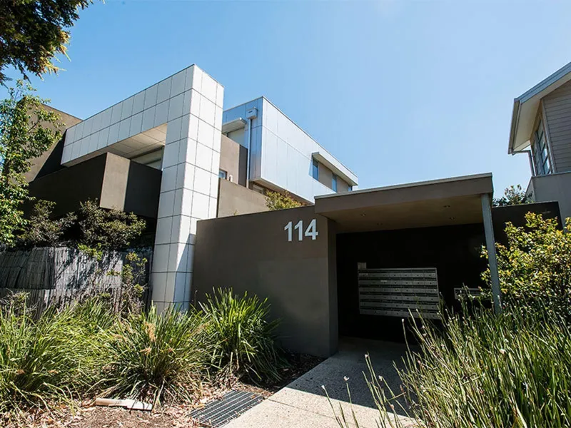 Sun-filled Apartment