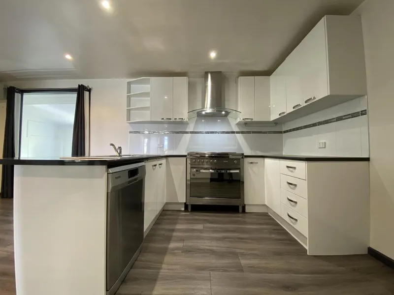 Beautifully Renovated - Central Location