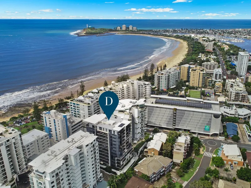 FIRST LIGHT - MODERN COASTAL LIVING - 100M FROM THE BEACH!