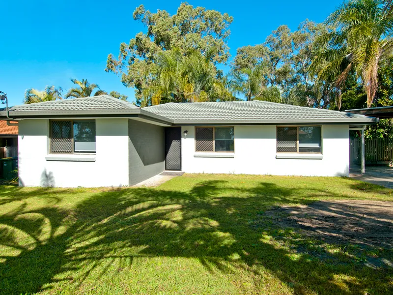 Perfect Position in Mount Warren Park