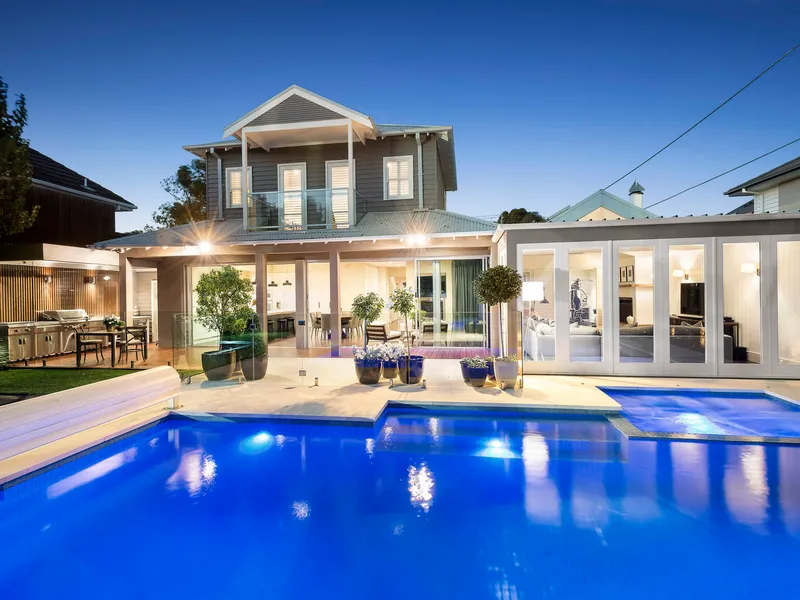 Sublime Designer Living in Sensational Lifestyle Pocket