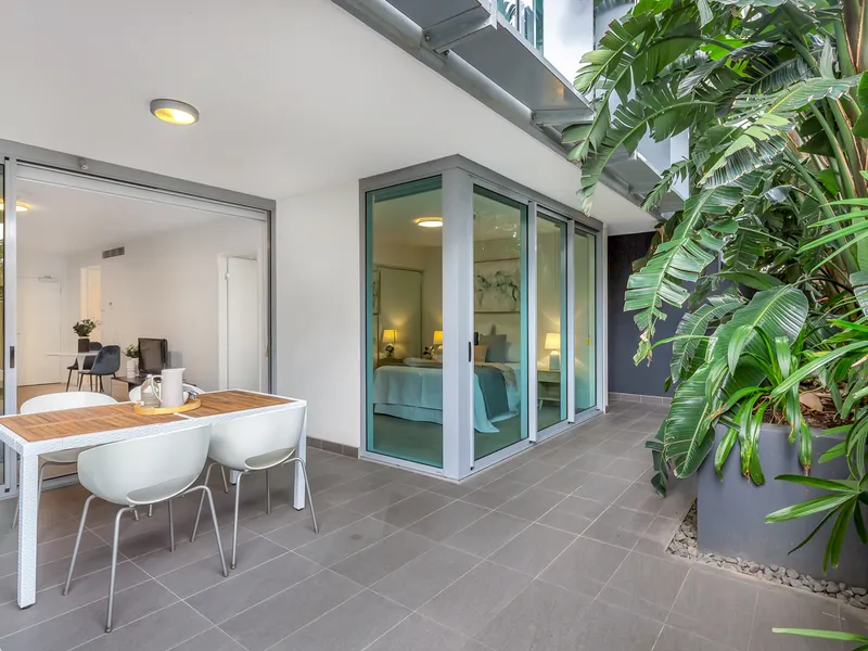 Rare Gem in the Heart of Newstead