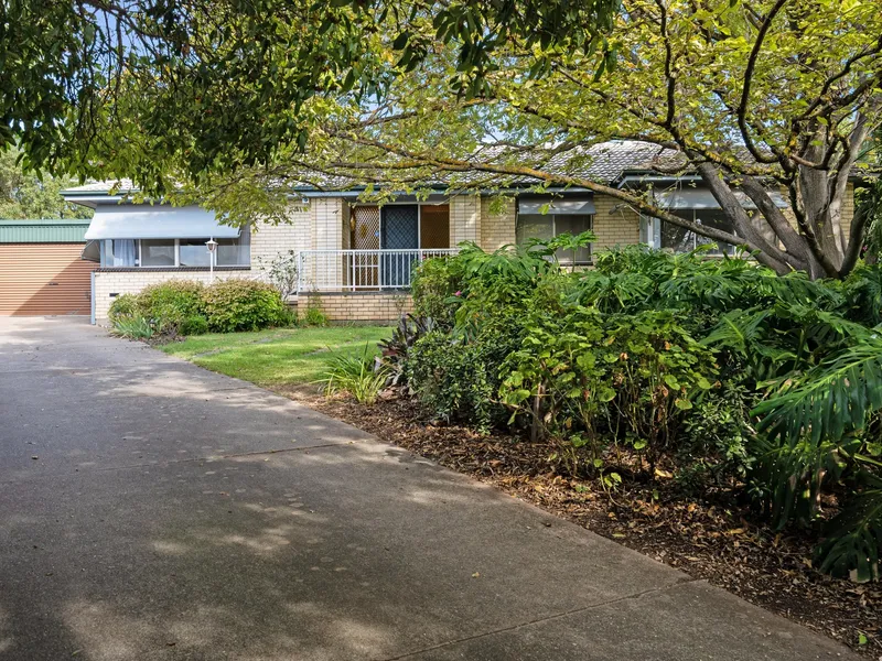 Positioned in a peaceful cul-de-sac within a prime location, this delightful family residence is sure to impress a wide range of purchasers