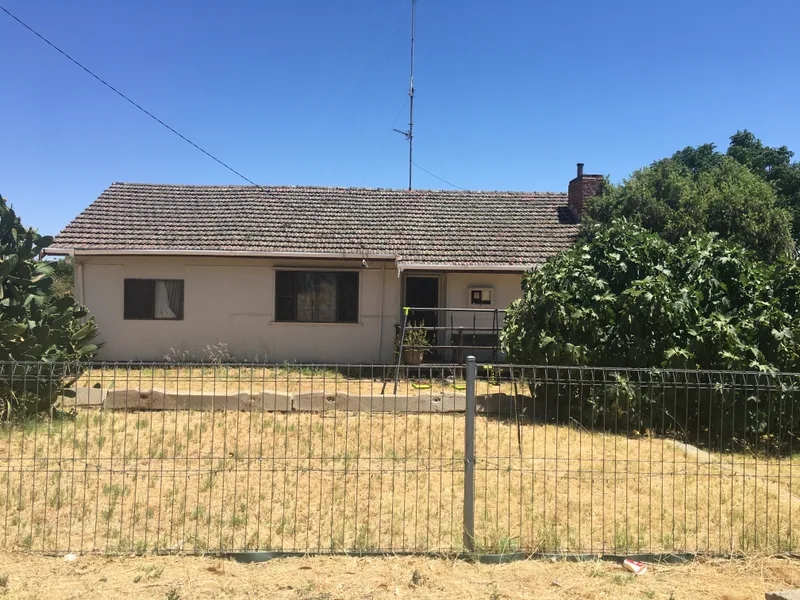 $$$$$ 5 Year Lease @$300.00 p/week