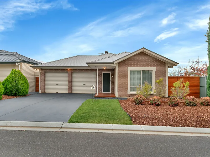 Modern living in Blakeview!