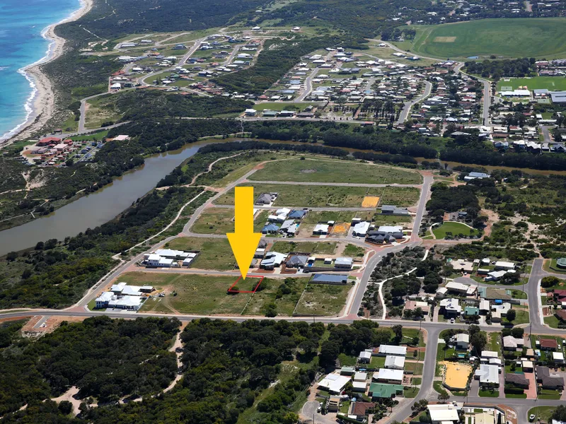 BEACH & RIVER ON YOUR DOORSTEP