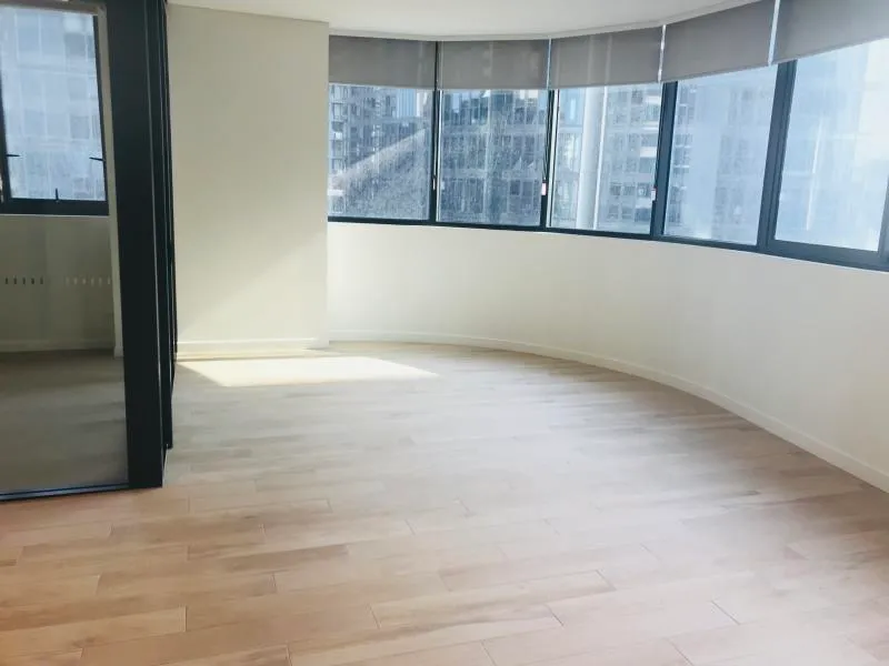 Marina Square! Perfect 3 Bedrooms Apartment With Water View ! Just Above the Shopping Centre! To be the first to inspect!