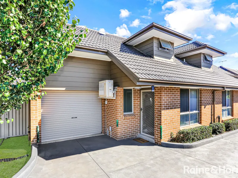 Boutique Complex Of Five