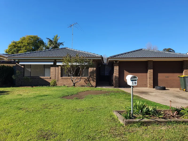 Spacious Three Bedroom House in a Convenient Location