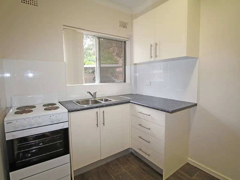 Renovated 2 bedroom apartment within minutes walk to Westmead Public School and within Westmead Public School Catchment