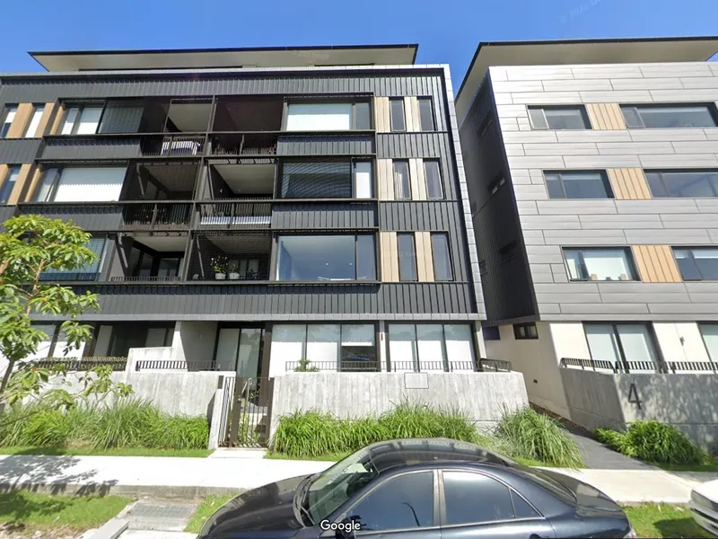 MODERN 1 BEDROOM + STUDY APARTMENT