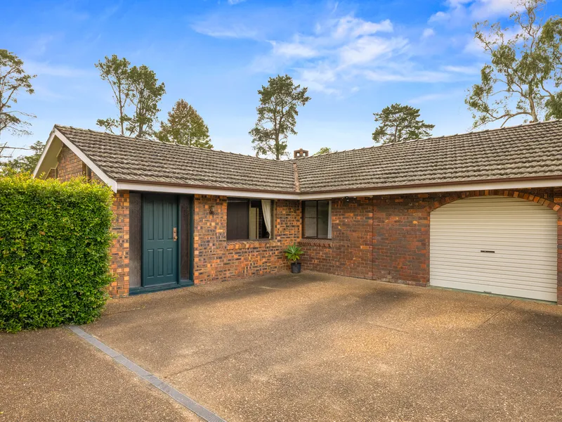 Neat & Tidy Residence in a Quiet Location