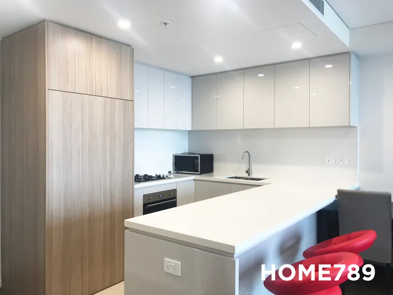 LUXURIOUS 1 BEDROOM APARTMENT AVAILABLE!