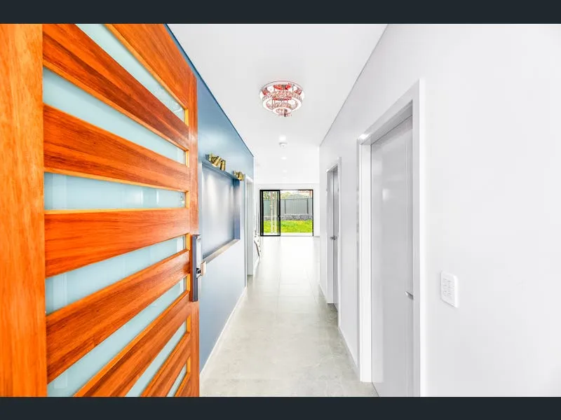 House land packages in Schofields