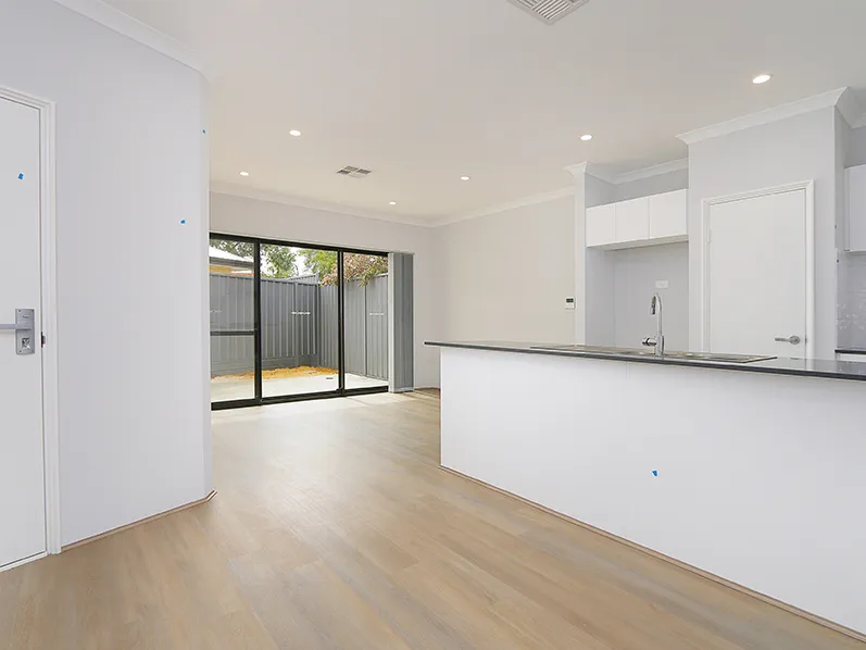 NEAR NEW STUNNING HOME IN WARWICK!