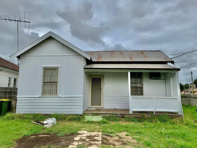 AFFORDABLE FIBRO HOUSE 