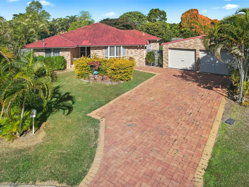 The one you've been looking for !! Neat & Tidy lowest family home/investment property