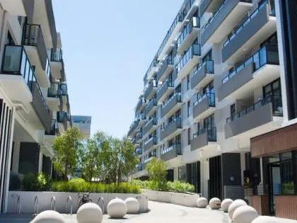 Luxury Positioned One Bedroom Apartment