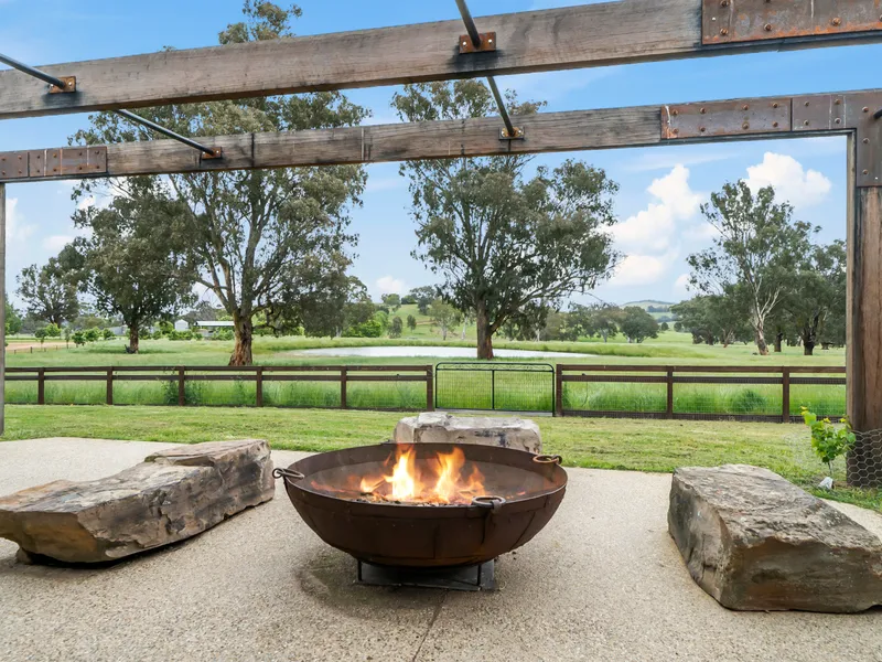 100 ACRES 10 MINUTES FROM TOWN