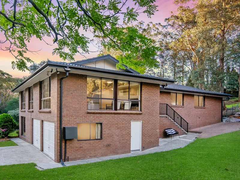 Modern Living In Wahroonga!