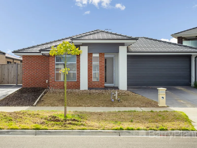 MODERN RELAXED STYLE LIVING – 4 BEDROOM HOME IN PRIME POSITION