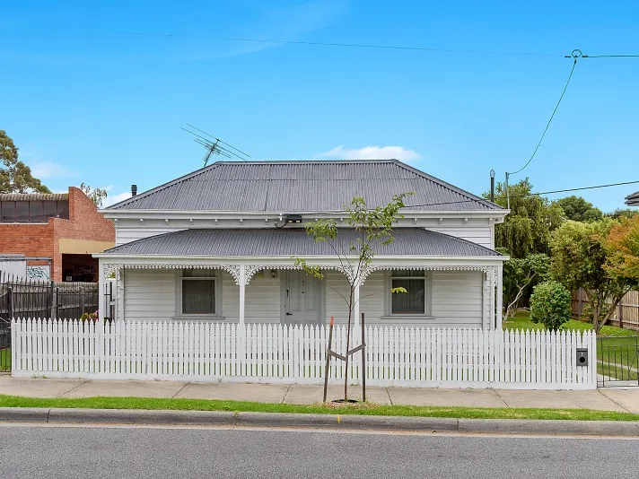 This Victorian is pretty as a picture