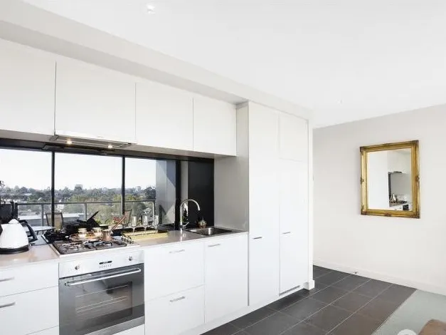 One-bedroom apartment with City Views in the heart of Brighton! Furnished option Available.