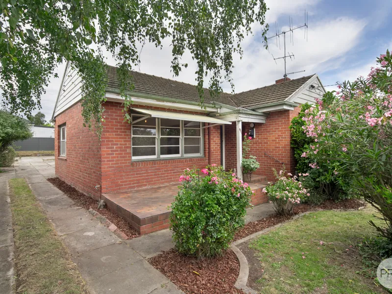 1960's Charm Moments From The CBD