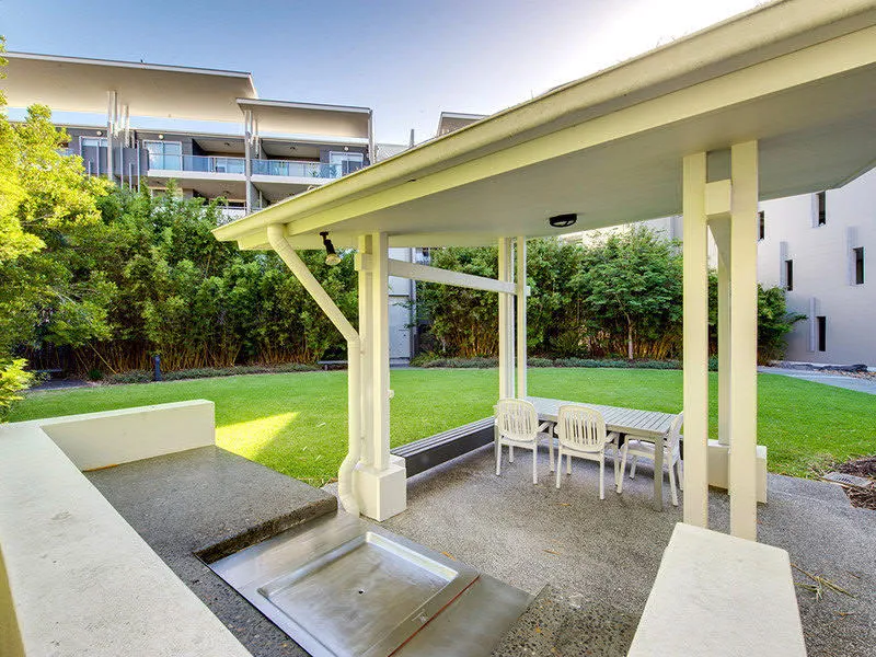 Practical and Conveniently Furnished - Top Floor Living!