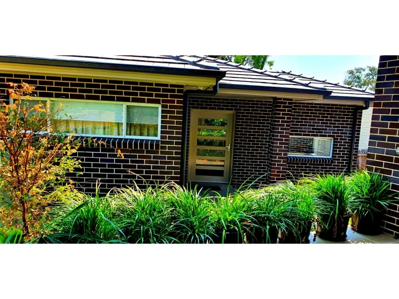 Available Now for a 12 month lease... Freshly Painted 2 Bedroom Town House..Quiet Private Space 5 min walk to public transport.