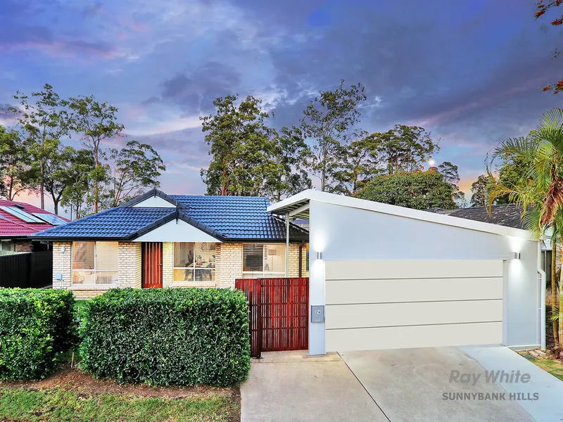 Great Lowset within Sunnybank Hills State School Catchment!