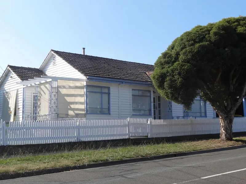 3 BEDROOM HOUSE IN CHADSTONE