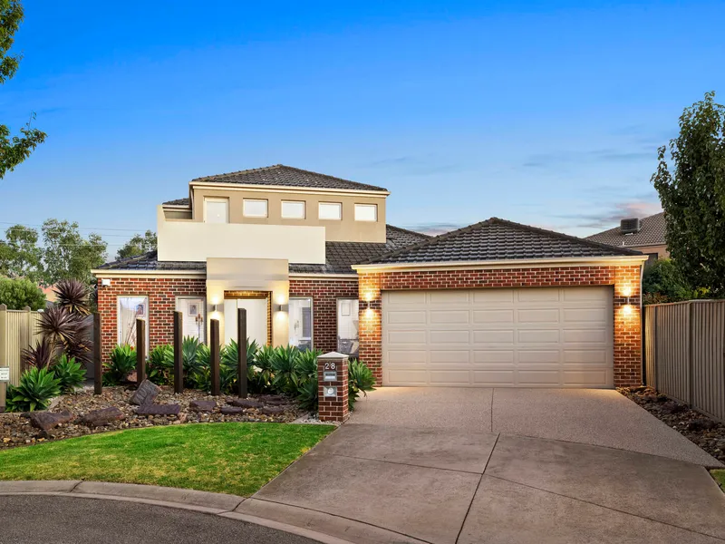 Flexible family living on incredibly grand scale