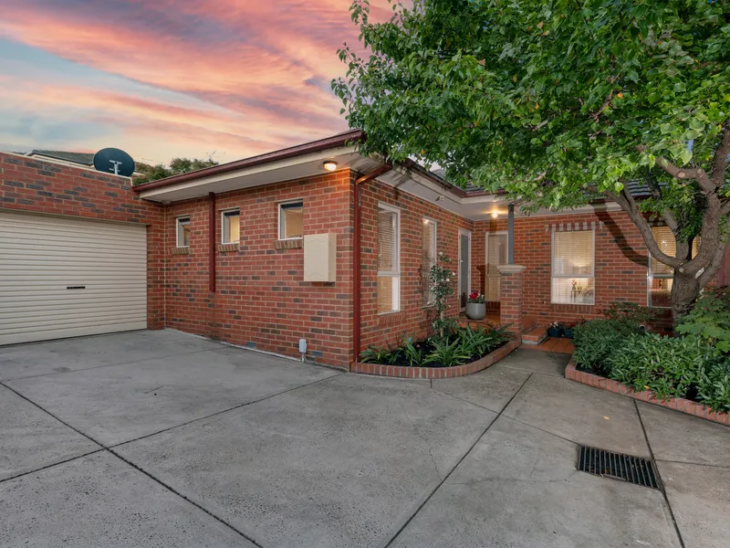 Supreme Comfort in Sought-after Strathmore