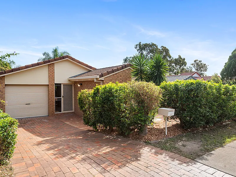 Immaculate renovated lowset home! 