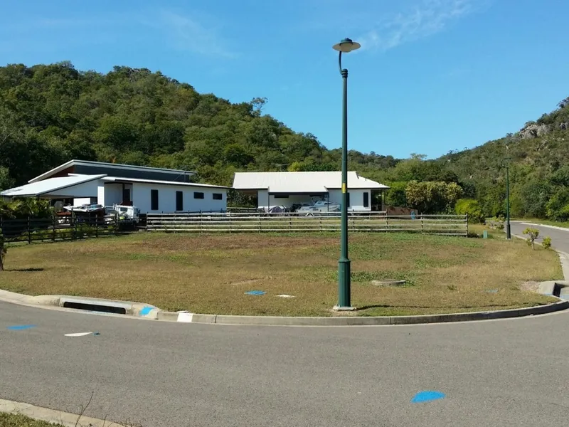 Live in Paradise on Magnetic Island