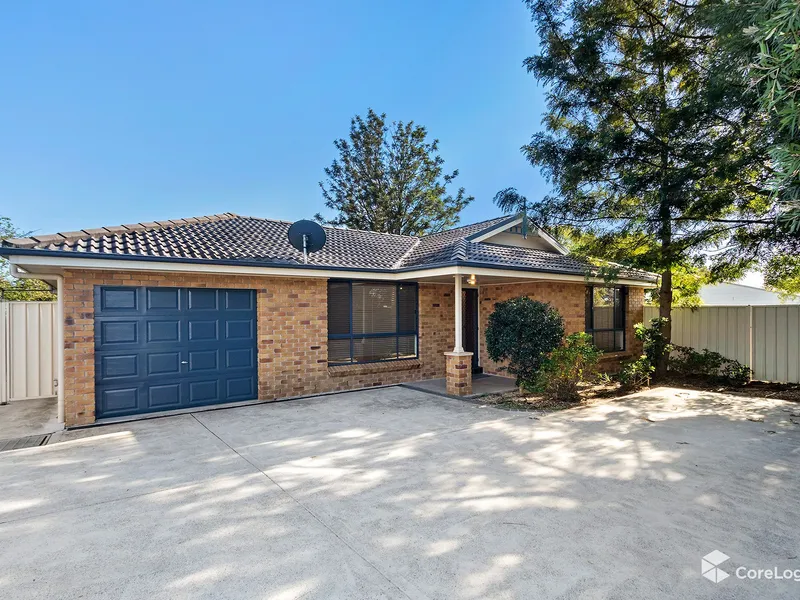 CONTEMPORARY BRICK RESIDENCE