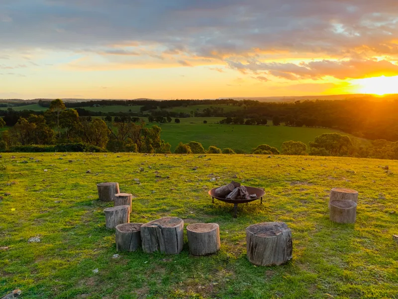 Captivating Views in Canyonleigh
