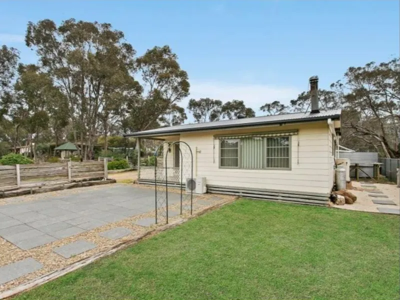 Sweet two bedroom house!