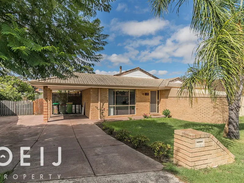 EXCELLENT QUIET CUL-DE-SAC LOCATION.