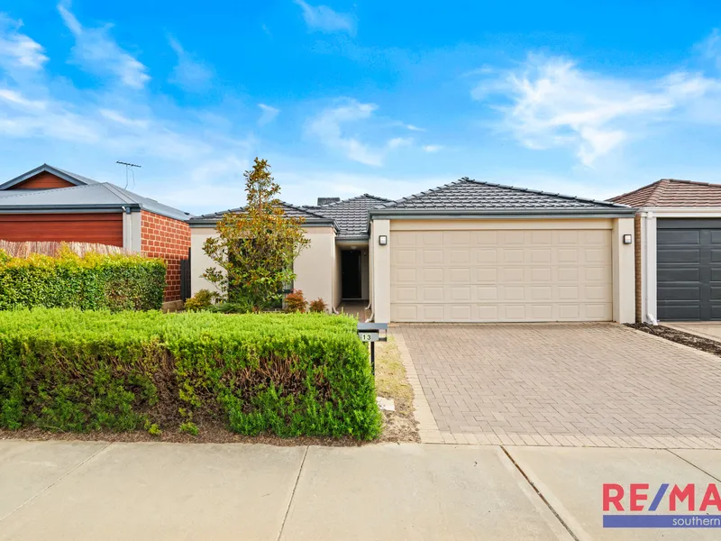 This stylish 3 x 2 home is suitable for a growing family