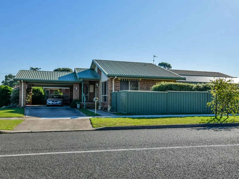 SPACIOUS, LIGHT & BRIGHT