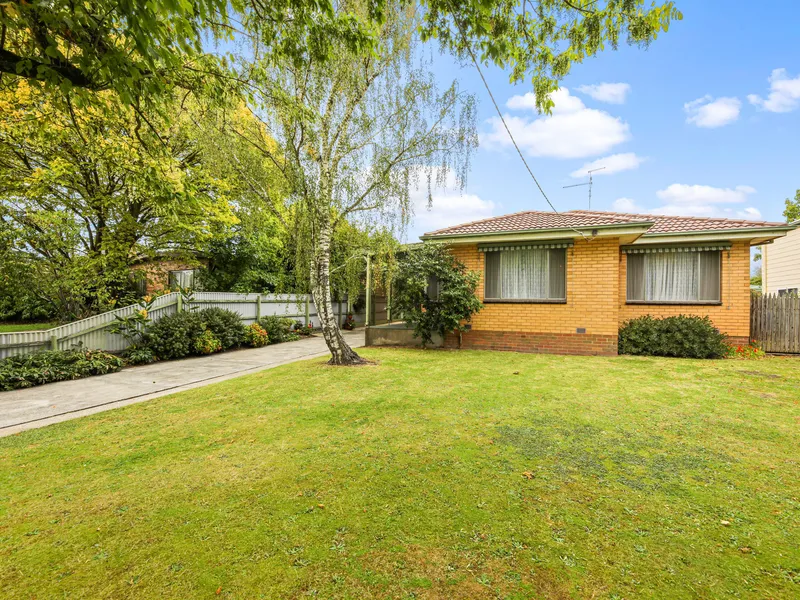 Commercial Zone 1 Yarragon Village Prime Position