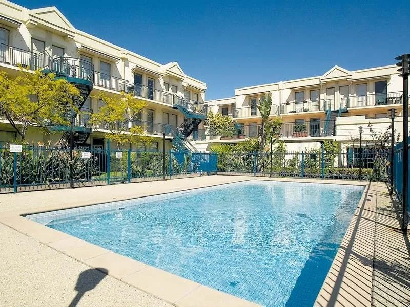 Amazing location, in ground pool, and spacious apartment!