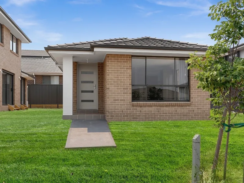 Open plan Granny Flat with yard