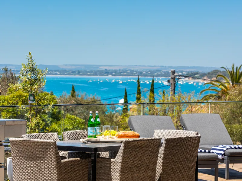 Exclusive Cliffside Living