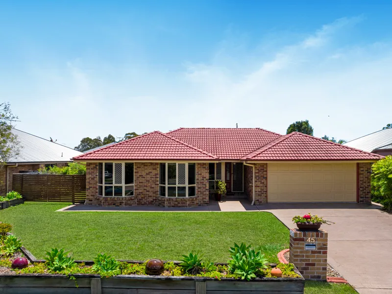 Family Home in Premium Location!