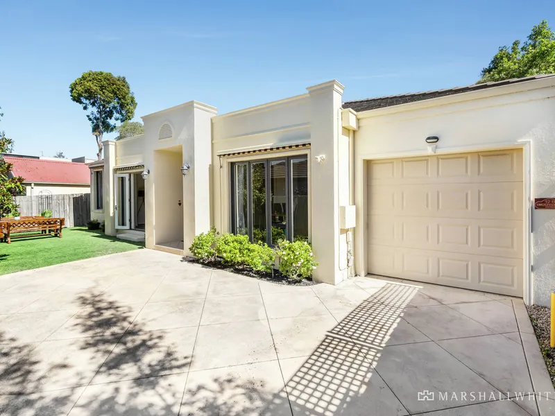 Low Maintenance Contemporary Elegance