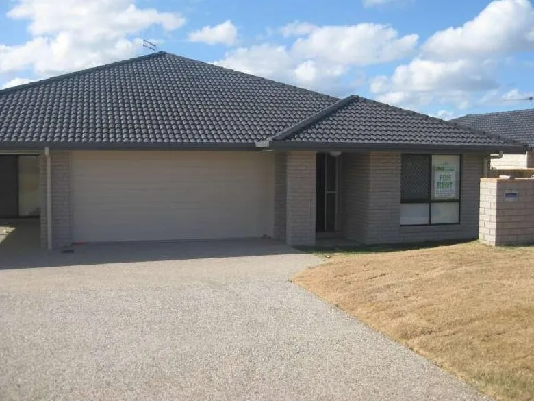 Three bedroom home with double garage!
